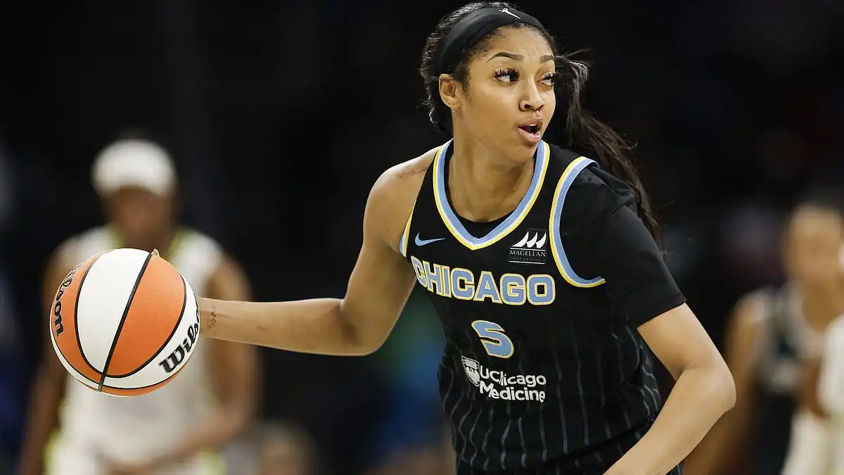 Angel Reese WNBA debut Chicago Sky defeat