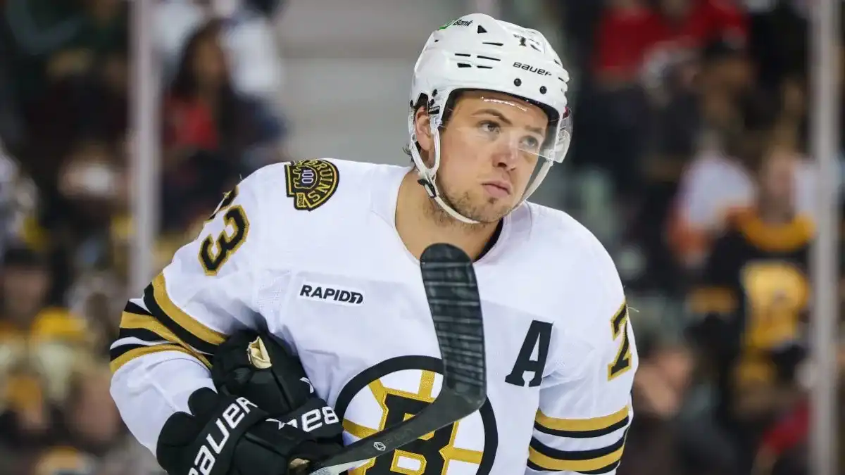 McAvoy delivers clutch performance in Bruins Game 5 win vs Panthers