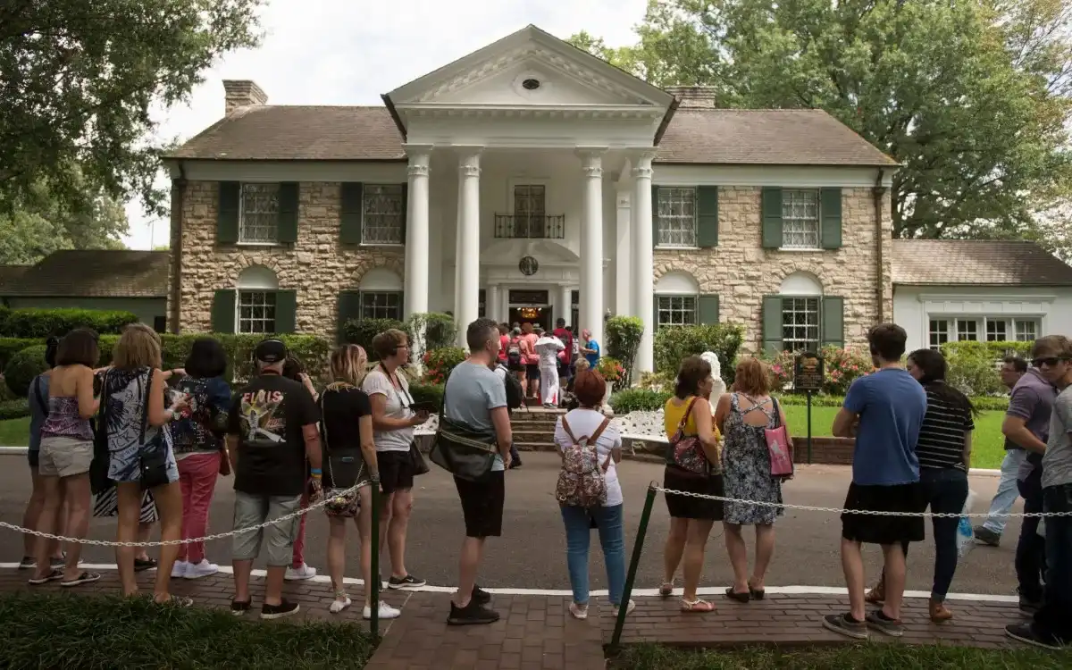 Elvis Presley granddaughter sues sale Graceland estate