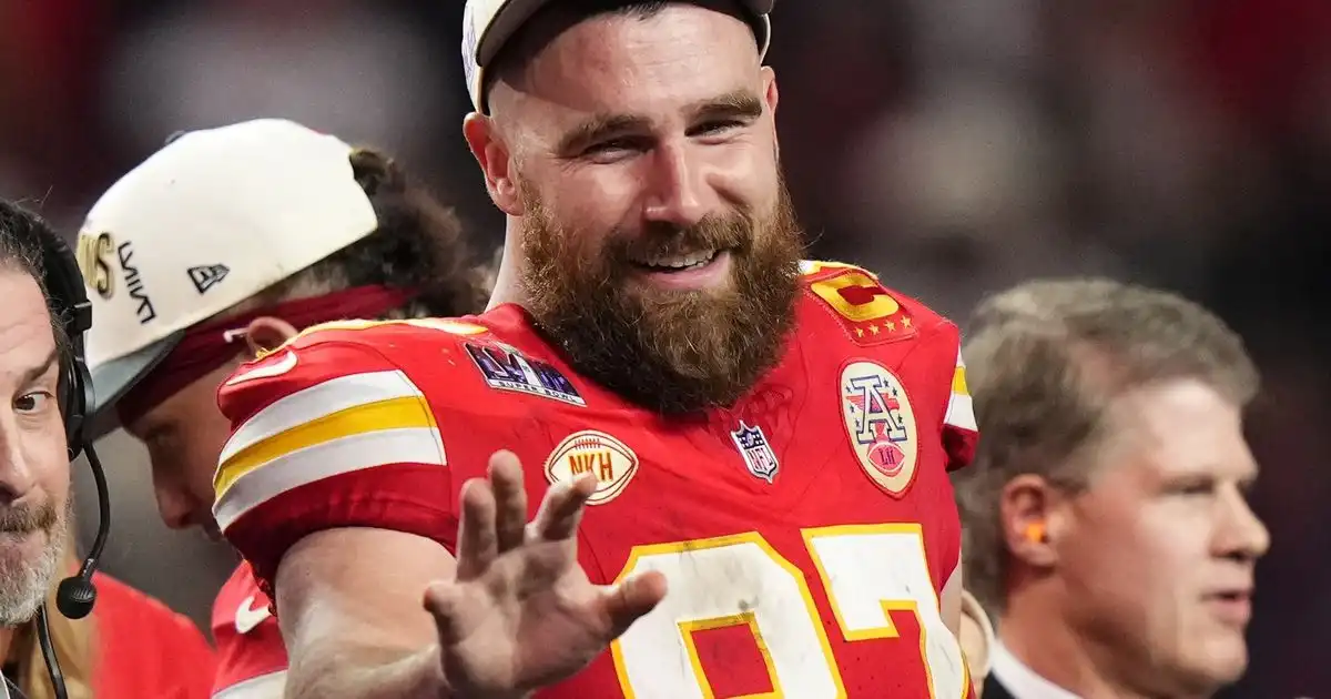Kansas City Chiefs sign tight end Travis Kelce to new 2-year, $34.25 million deal