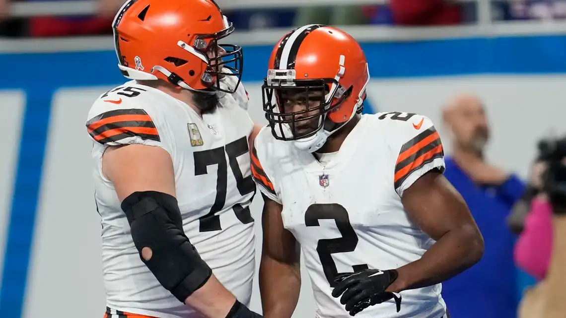 5 Cleveland Browns players selected for AFC Pro Bowl roster; Joel Bitonio, Amari Cooper, and Myles Garrett voted to starting team
