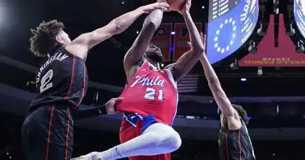 76ers send Pistons franchise-record 22nd straight loss; Spurs top Lakers halt 18-game skid