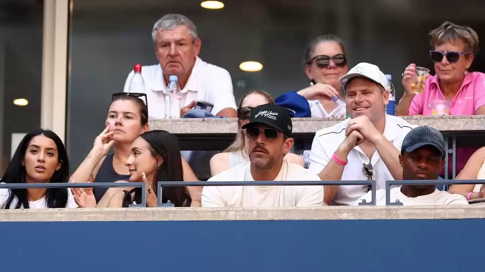 Aaron Rodgers fulfills dream of witnessing Novak Djokovic in action