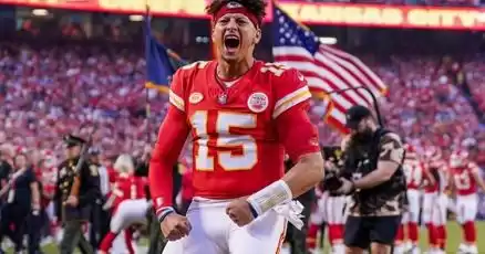 Agent Chiefs restructure QB Patrick Mahomes megadeal