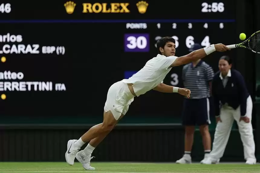 Alcaraz's hunger helps him advance to the quarter-finals, defeating Berrettini