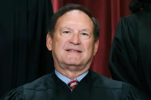 Alito refuses to resign from Supreme Court cases involving Trump and Jan. 6 due to flag controversies