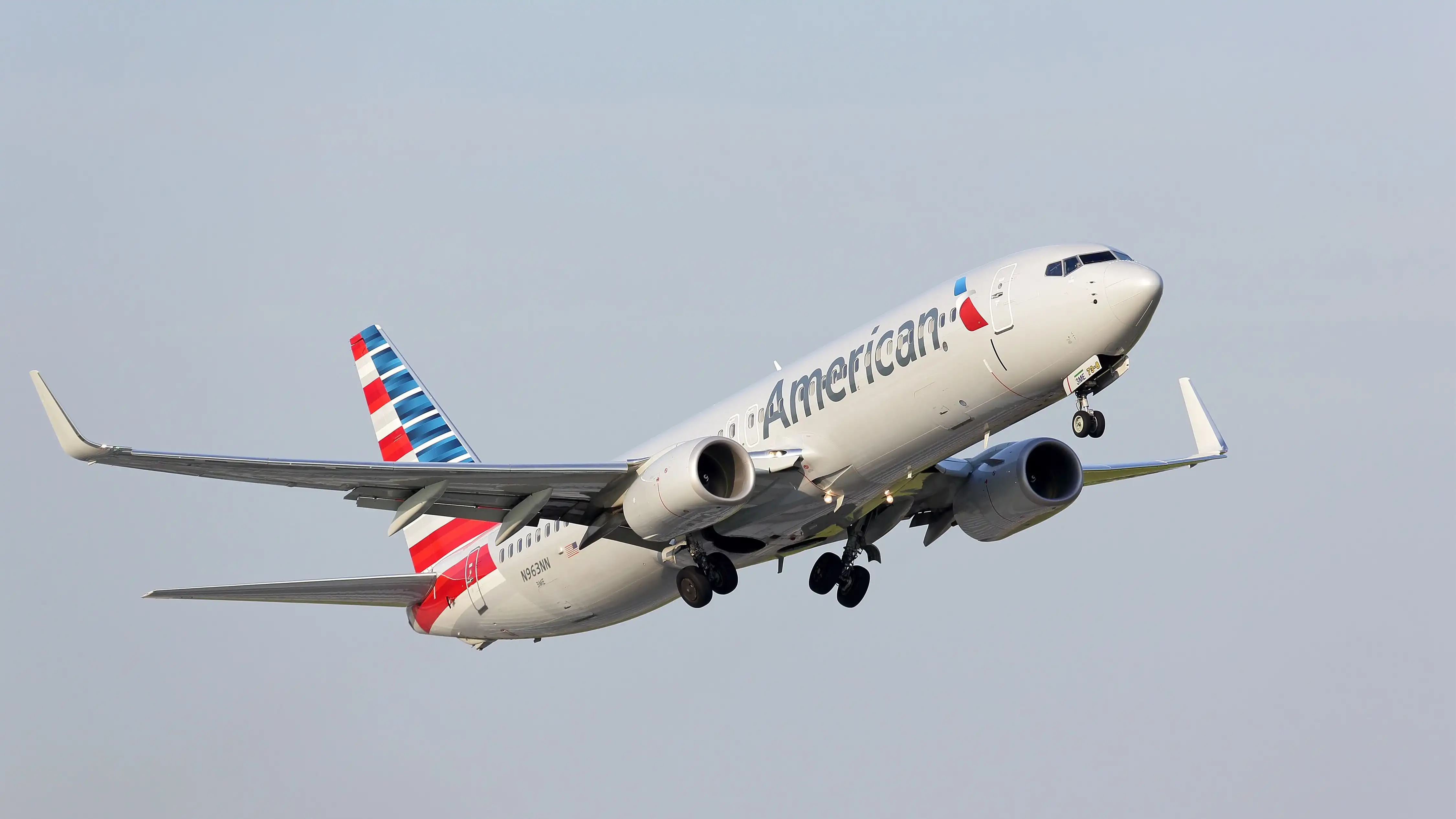 American Airlines Boeing 737-800 Dislodges From Gate Due To Severe Weather At Dallas Fort Worth International Airport
