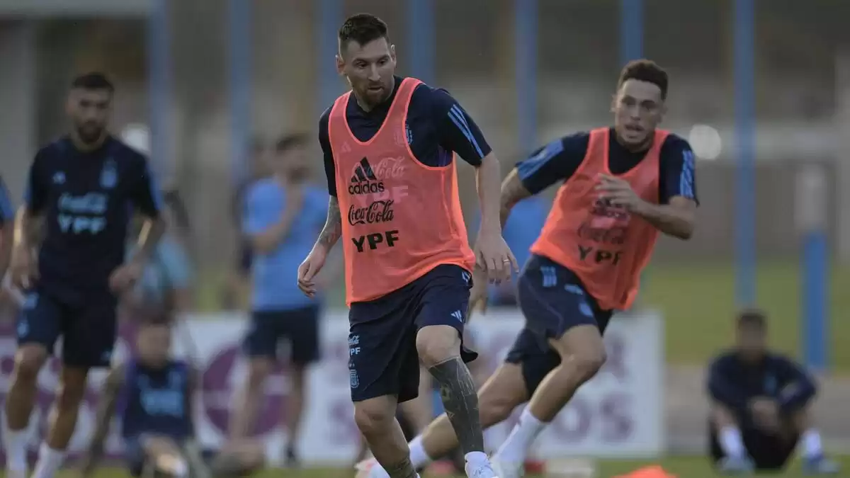 'Argentina vs Paraguay LIVE: FIFA World Cup qualifiers, Messi watch; Kick-off time, streaming info'