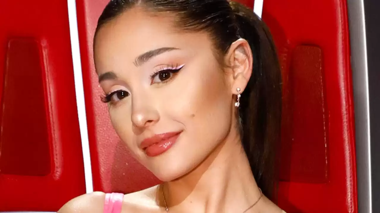 Ariana Grande Opens Up About Botox, Fillers, and Massive Forehead