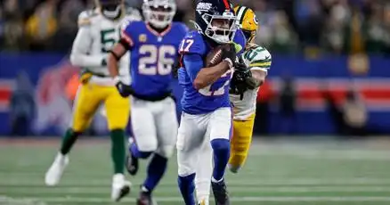 Bad ball: Packers' defense unable to deliver in loss to Giants