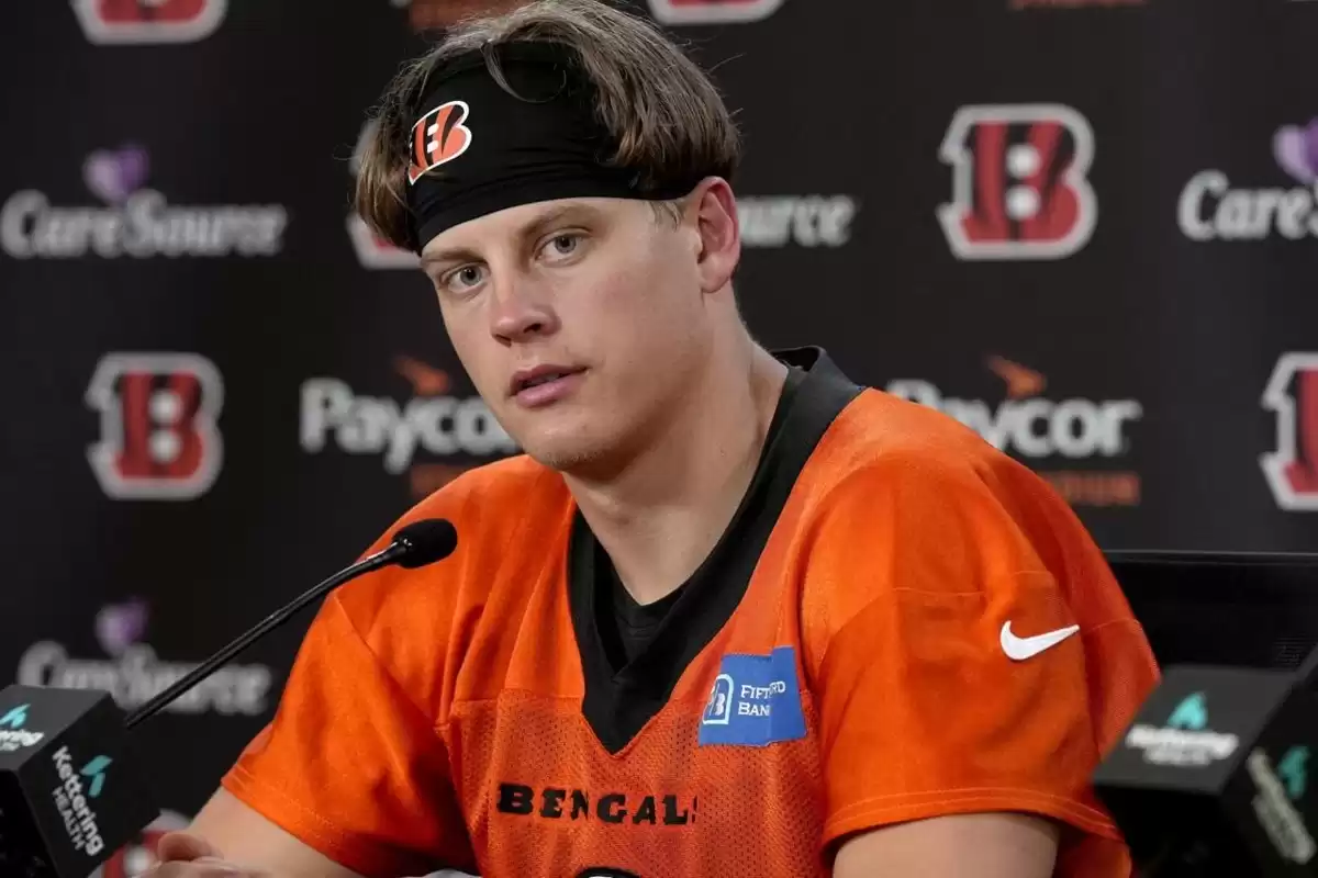 Bengals QB Joe Burrow signs $275 million deal, becoming NFL's highest-paid player