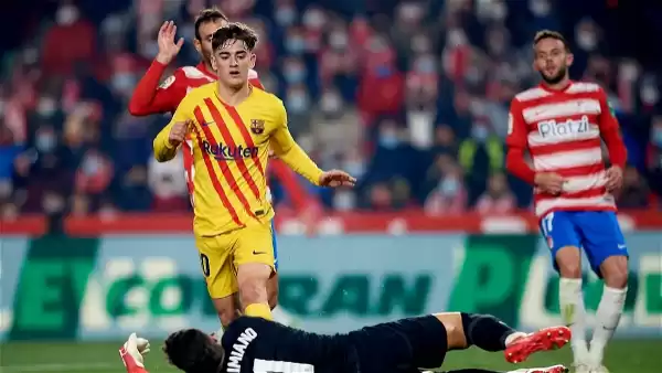 Catalans Forced To Make Lineup Changes: FC Barcelona Must Win Against Granada to Keep Pressure on Real Madrid