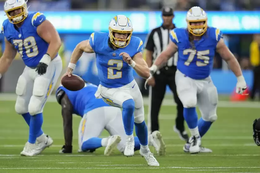 Chargers vs. Saints Takeaways: Easton Stick Struggles in Crucial Match