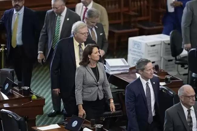 Deliberations Texas Attorney General Ken Paxton impeachment trial second day