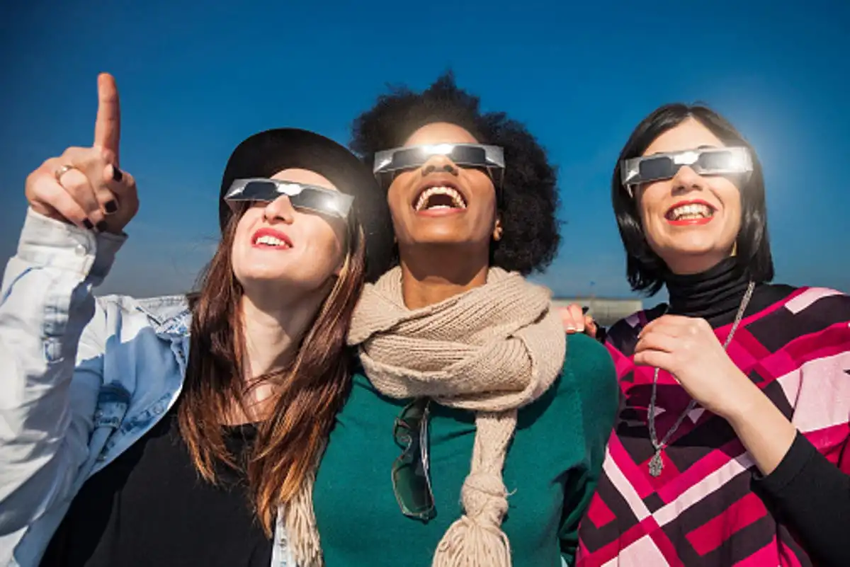 DIY solar eclipse glasses: Make and buy them