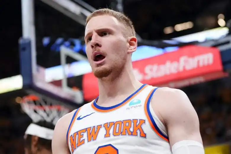Donte DiVincenzo Reacts Isaiah Hartenstein Knicks Exit