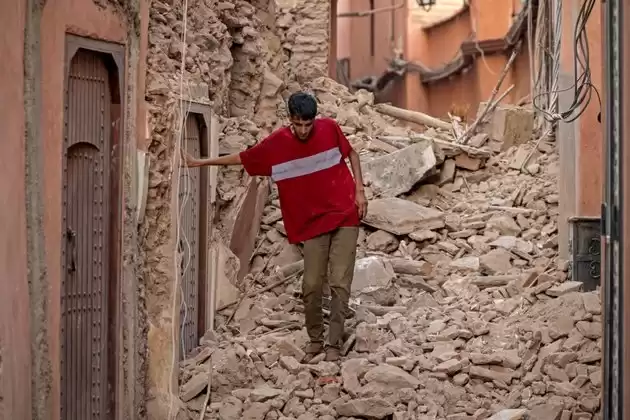 Earthquake Shakes Morocco: Over 800 Dead