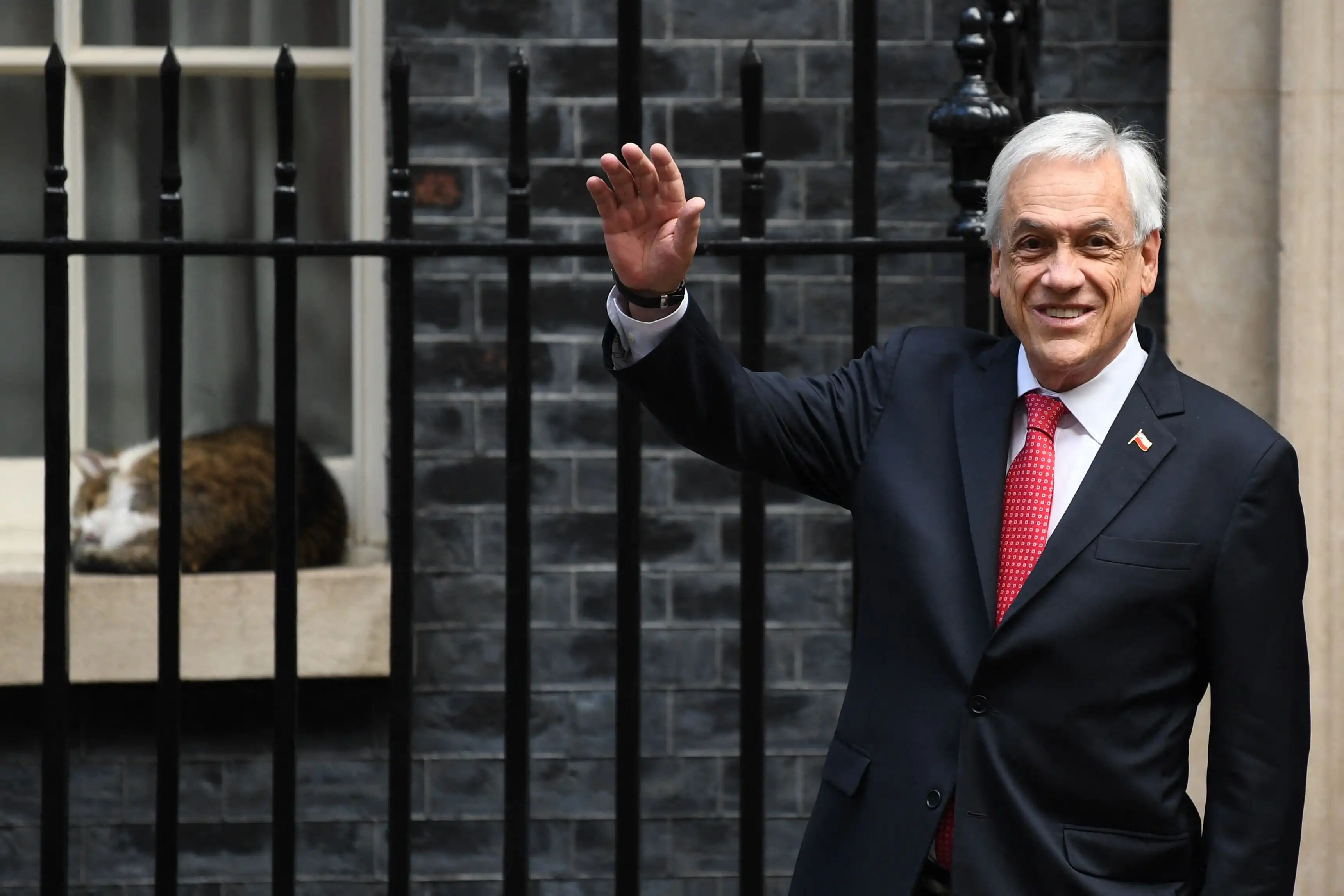 Former Chilean President Sebastián Piñera dies helicopter crash
