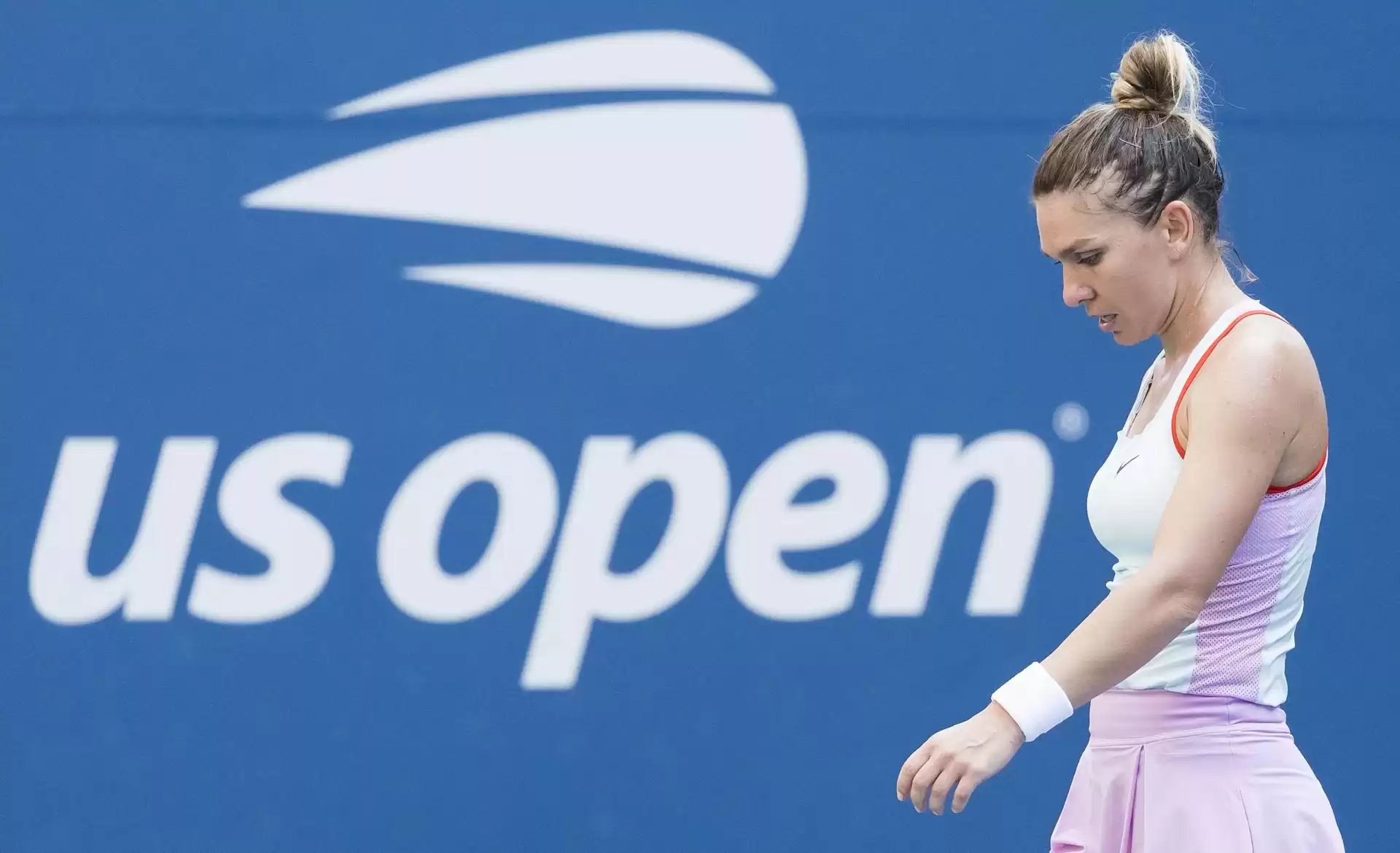 Former number 1 Simona Halep suspended 4 years for anti-doping violations