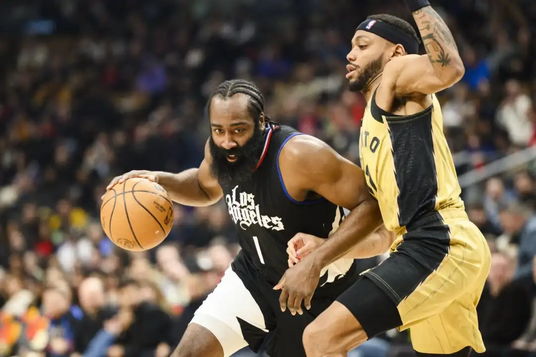 Harden achieves 75th career triple-double as Clippers win 4th straight, beat Raptors 127-107