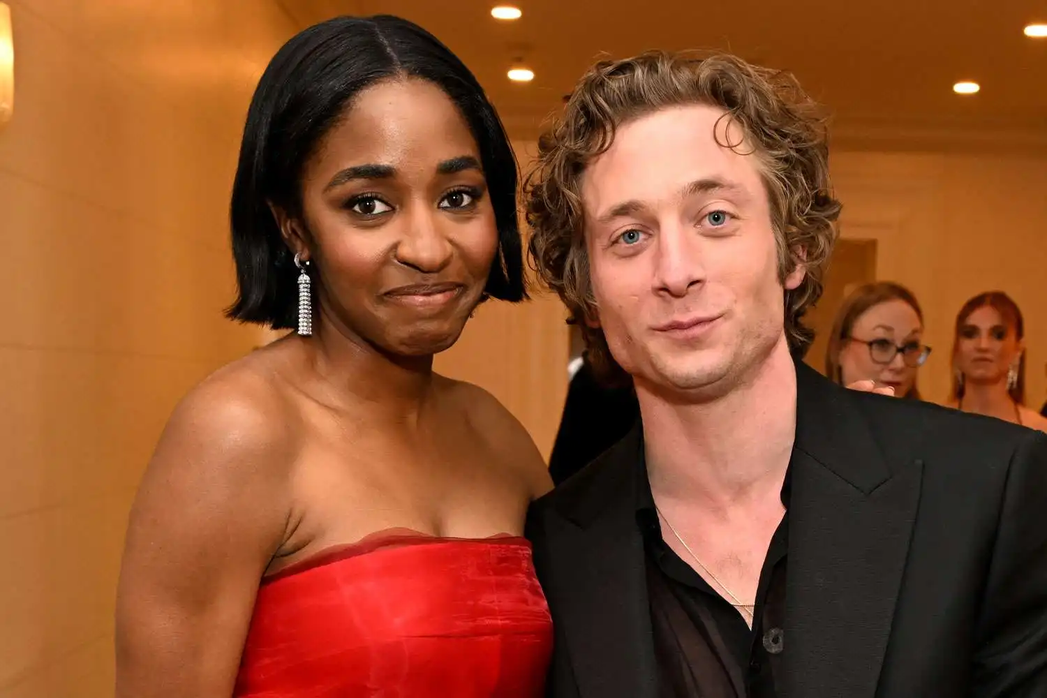 Jeremy Allen White Praises Beautiful and Intuitive Costar Ayo Edebiri's Directorial Debut in The Bear Season 3
