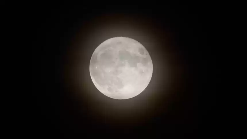 "July's Supermoon to Graciously Approach Earth by 14,000 Miles, Towering Above Traditional Full Moon Spectacle"