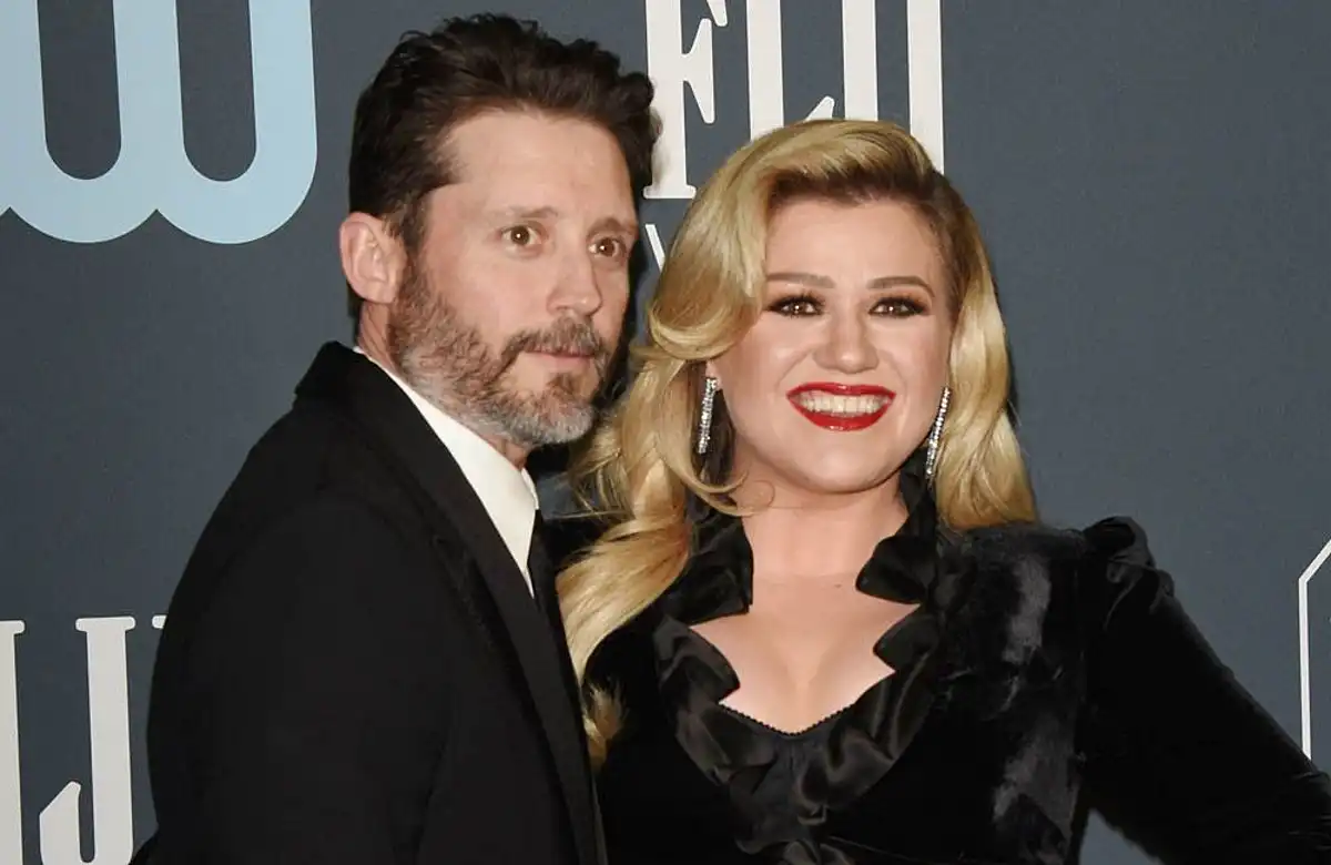 Kelly Clarkson Ex-Husband Allegedly Claims She Wasn't Sexy Enough for The Voice