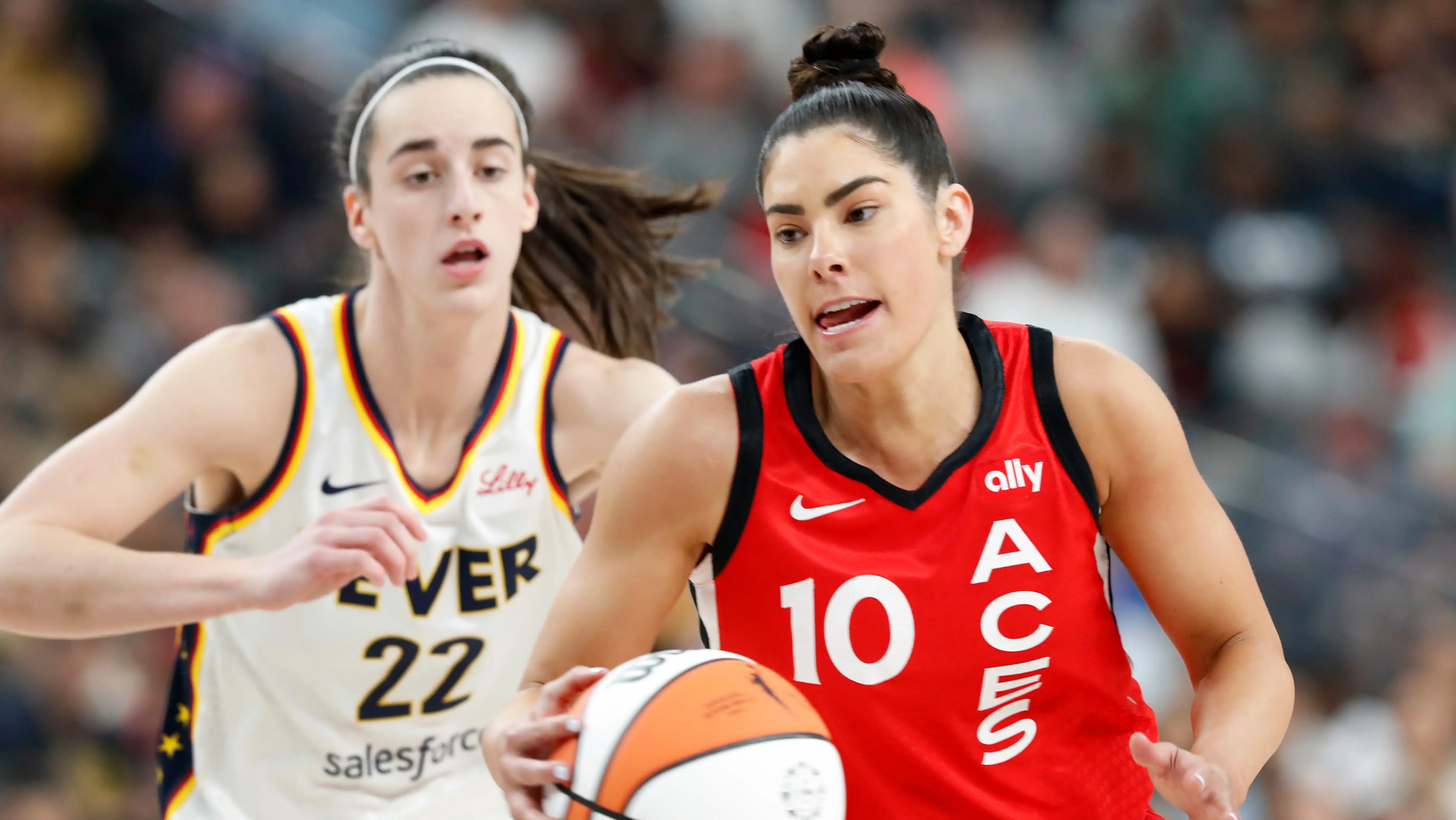 Kelsey Plum leads Las Vegas Aces to victory over Indiana Fever in front of record WNBA crowd