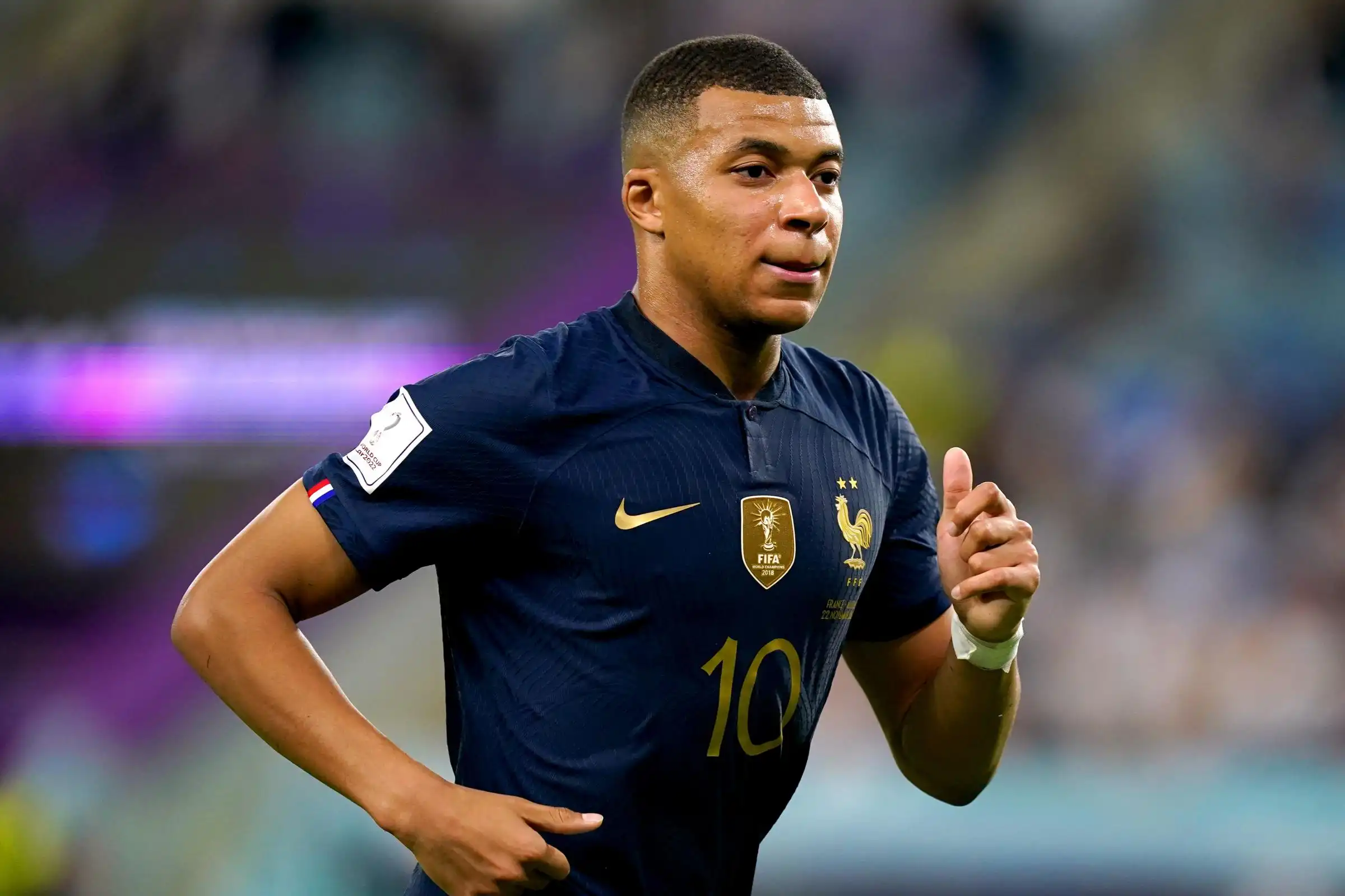 Kylian Mbappe signs 5-year contract with Real Madrid