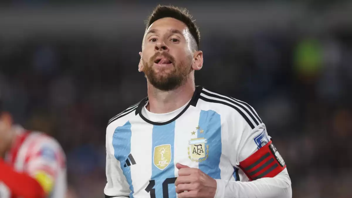 Lionel Messi's Reaction to Alleged Spitting Incident as Argentina Triumphs over Paraguay