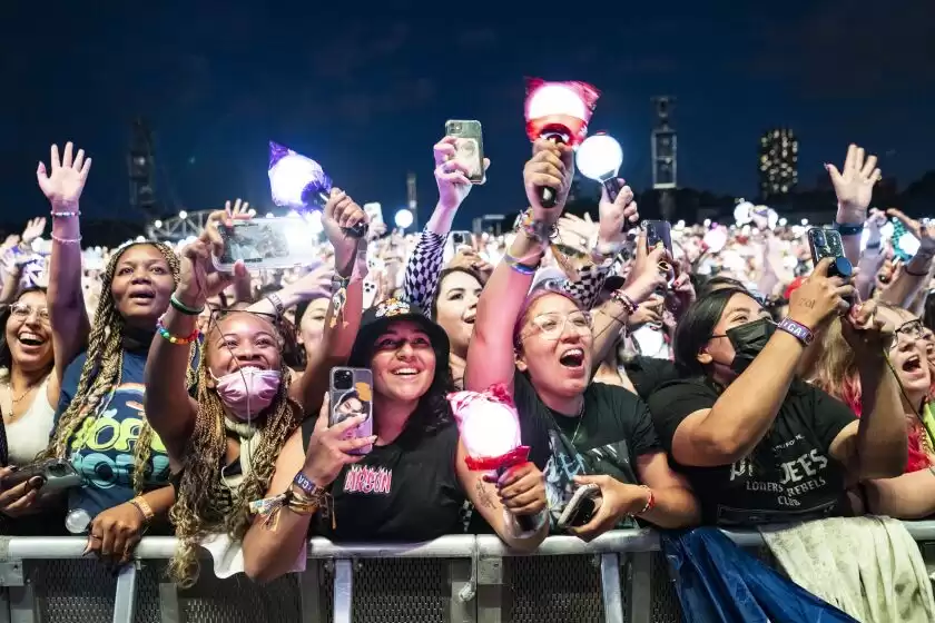 Lollapalooza 2023 Live Stream: Watch the Show from Home
