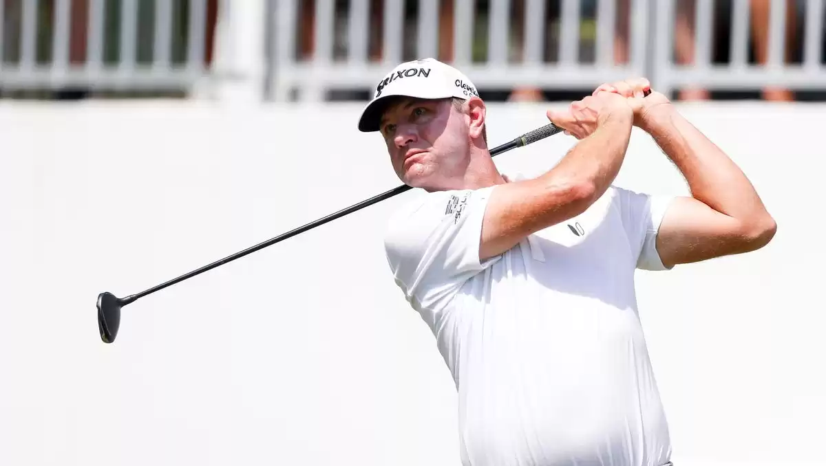 'Lucas Glover Clinches FedEx St. Jude Championship by Outdueling Patrick Cantlay on First Playoff Hole'