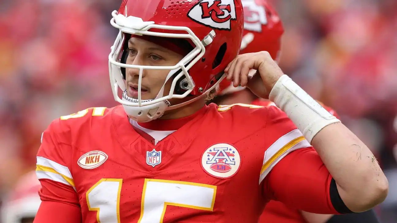 Mahomes Chiefs still believe after loss to Raiders