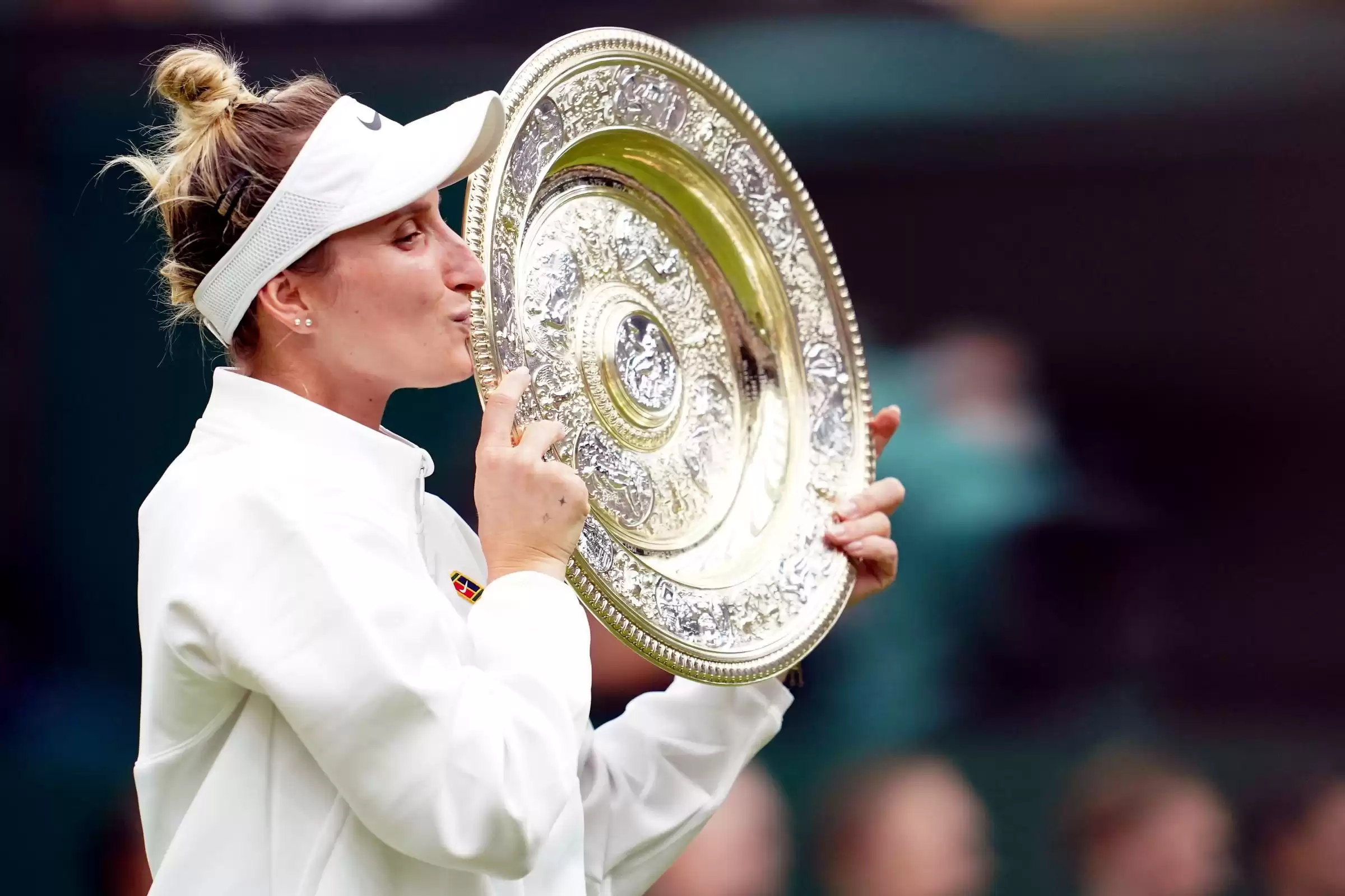 Marketa Vondrousova, Wimbledon champion, finds motivation in sponsor snub