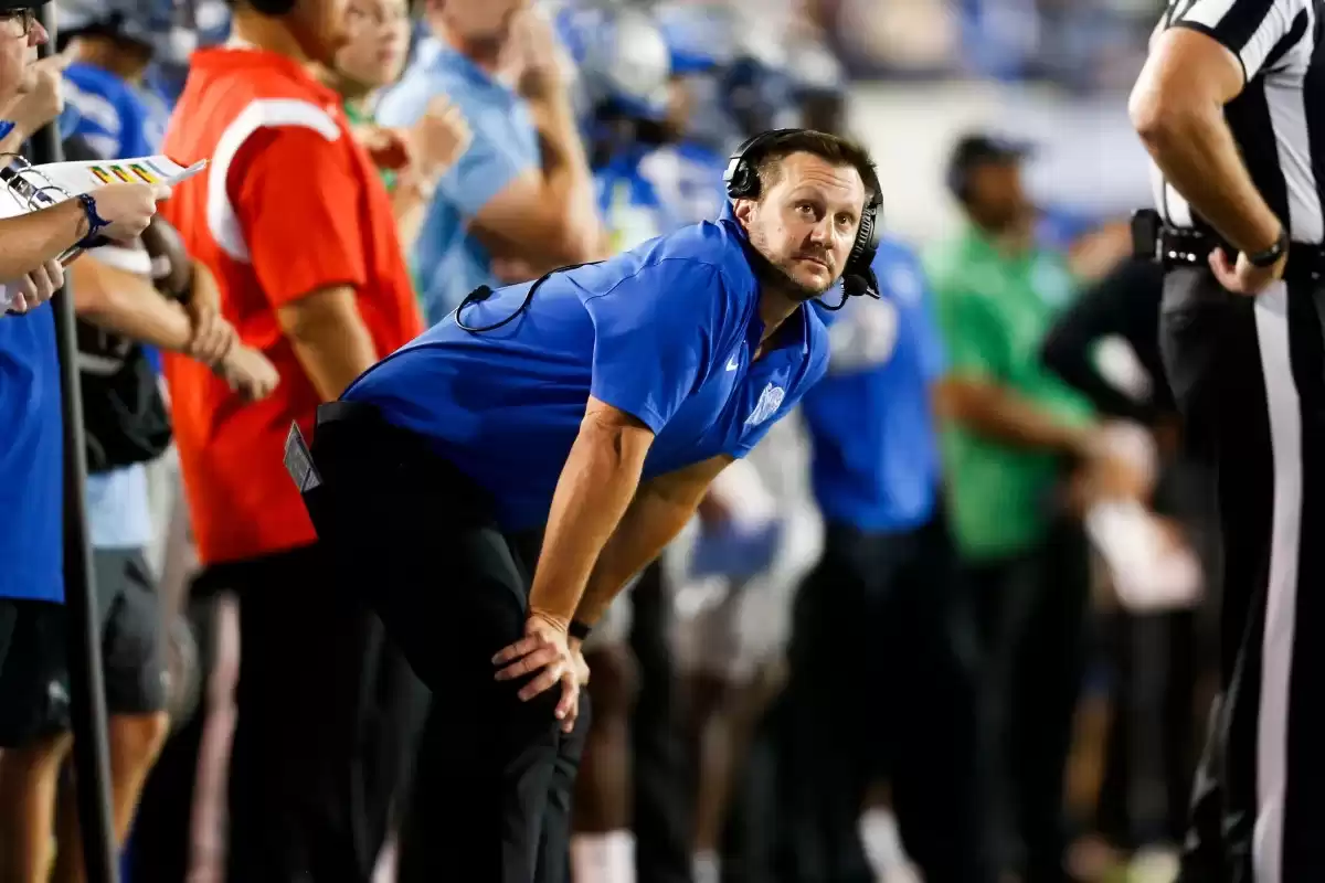 Memphis Football Falls to Tulane in Critical AAC Game, Surrenders 2nd Half Lead