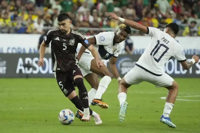 Mexico eliminated Copa America Ecuador earns spot quarterfinals 0-0 draw