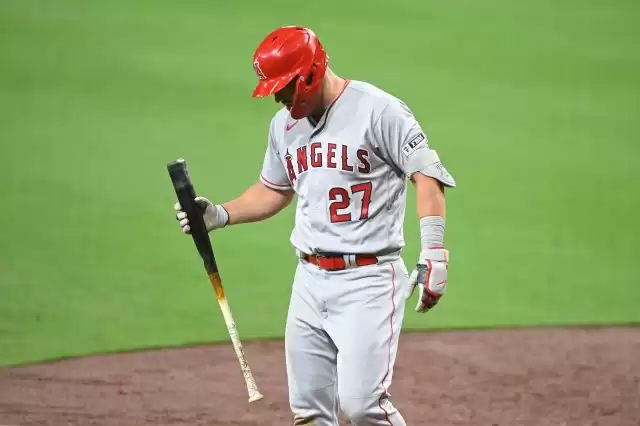 Mike Trout undergoes surgery for fractured left wrist; return timeline remains uncertain