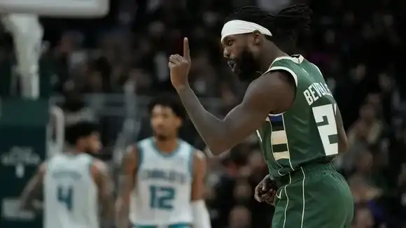 Milwaukee Bucks Dominate Charlotte Hornets in NBA Game
