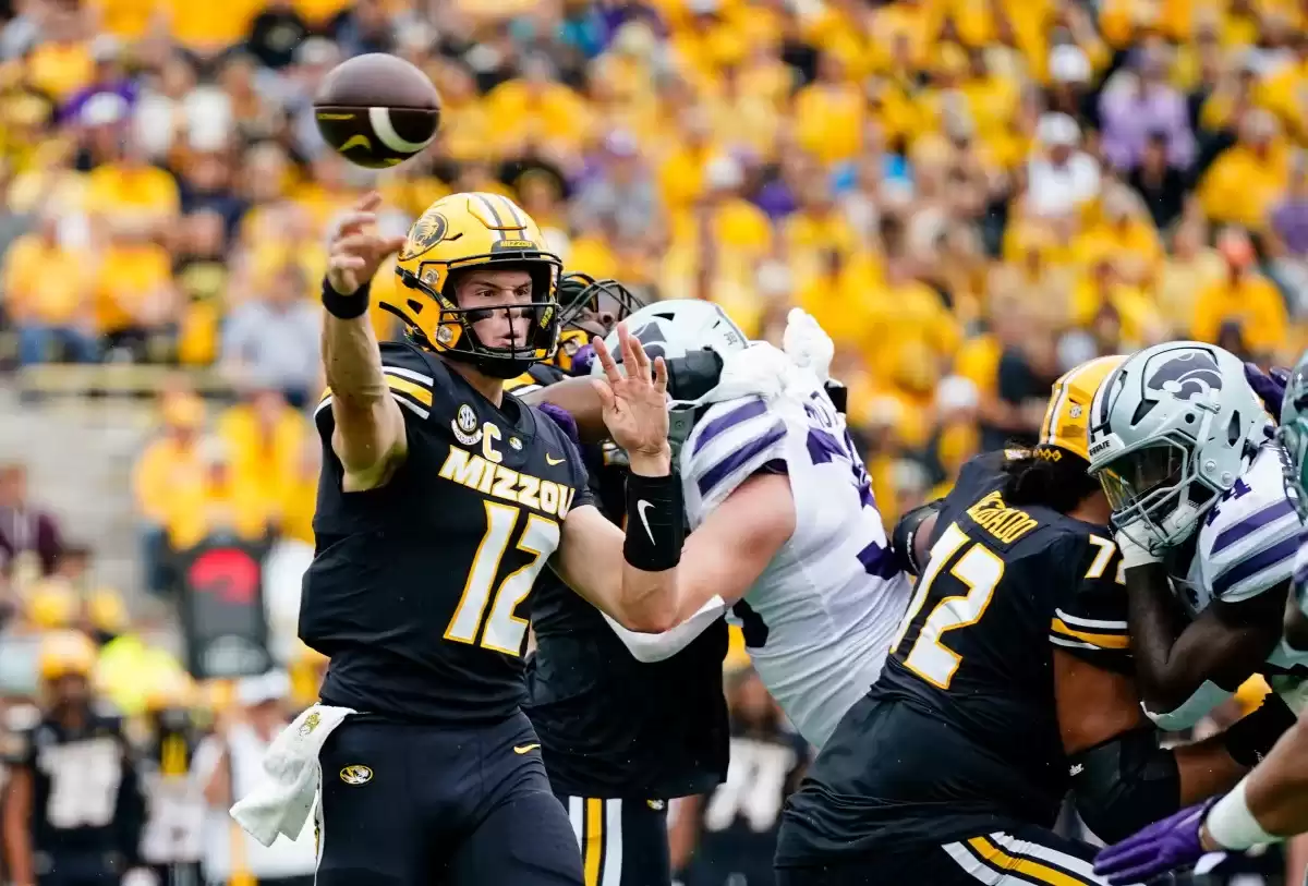 Missouri stuns Kansas State football with 61-yard game-winning field goal