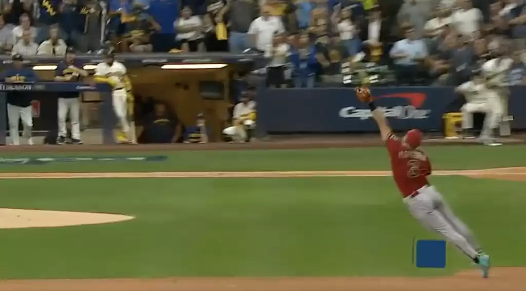 MLB reactions to unbelievable game-saving catch