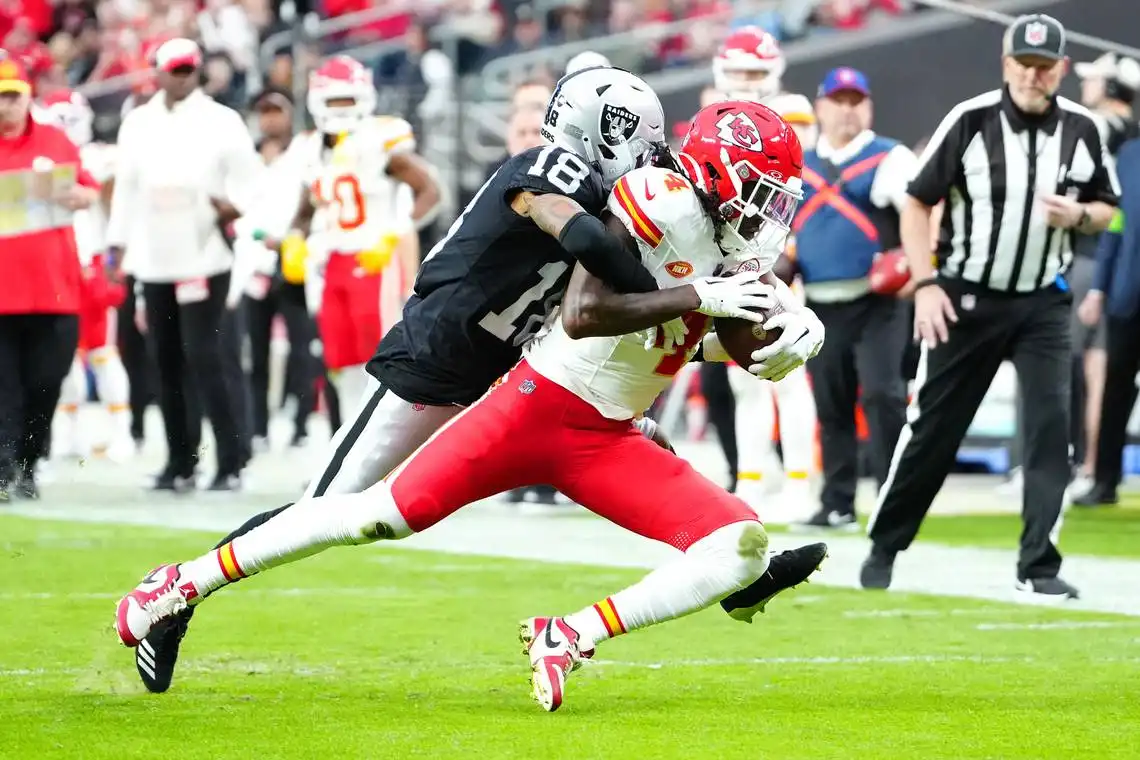 National experts predict Las Vegas Raiders to win game against KC Chiefs
