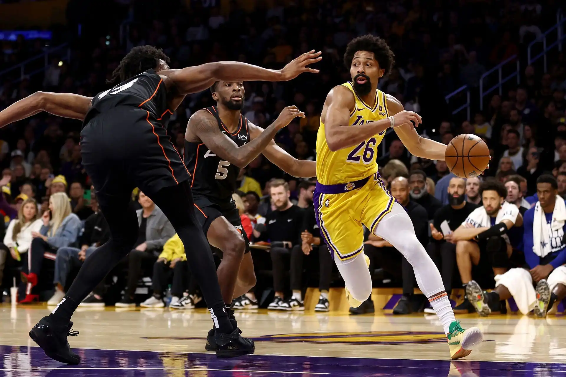 NBA fans unfazed by Lakers dominant win in Spencer Dinwiddie's debut.xtext