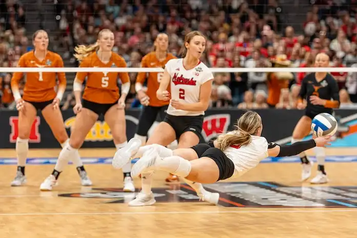 NCAA volleyball championship: Texas sweeps Nebraska - Volleyballmag.com