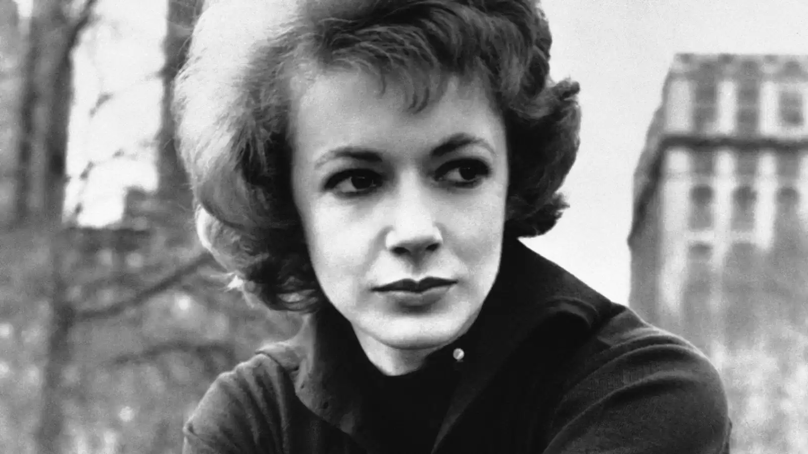 Piper Laurie, two-time Oscar nominee from 'Carrie' & 'The Hustler,' passes away at 91