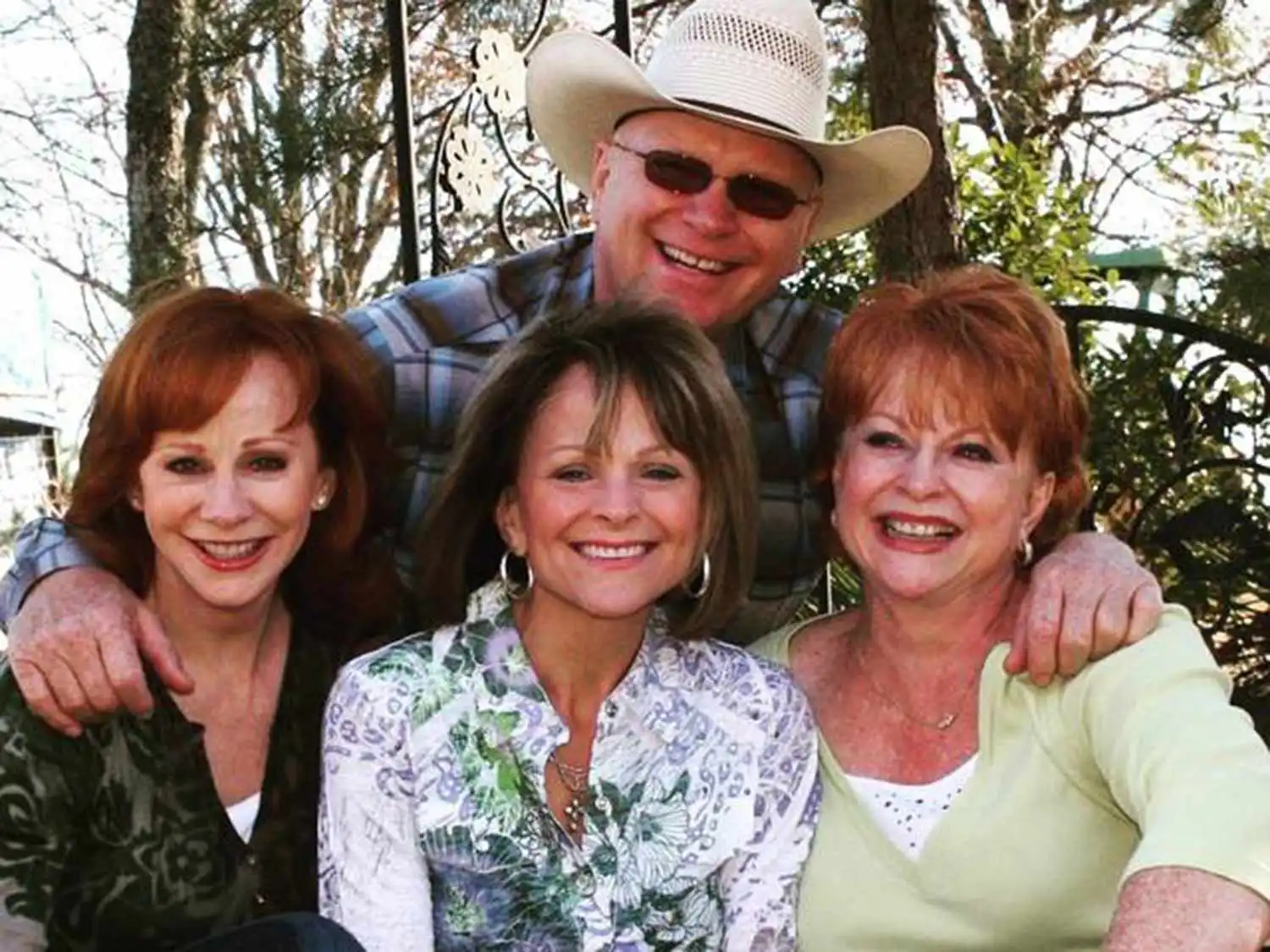 Reba McEntire Siblings: Susie, Pake and Alice - All You Need to Know