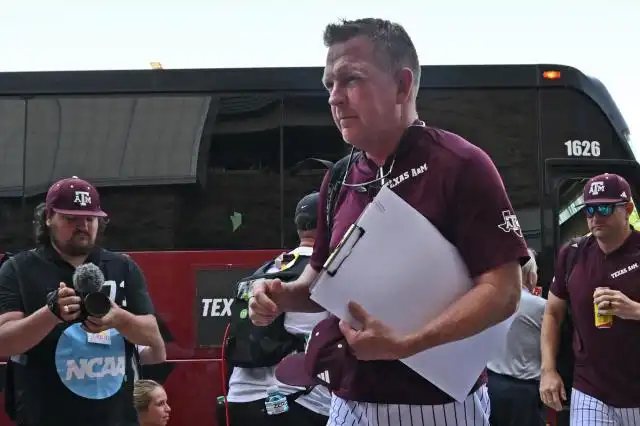 Report: Jim Schlossnagle leaving Texas A&M for Texas
