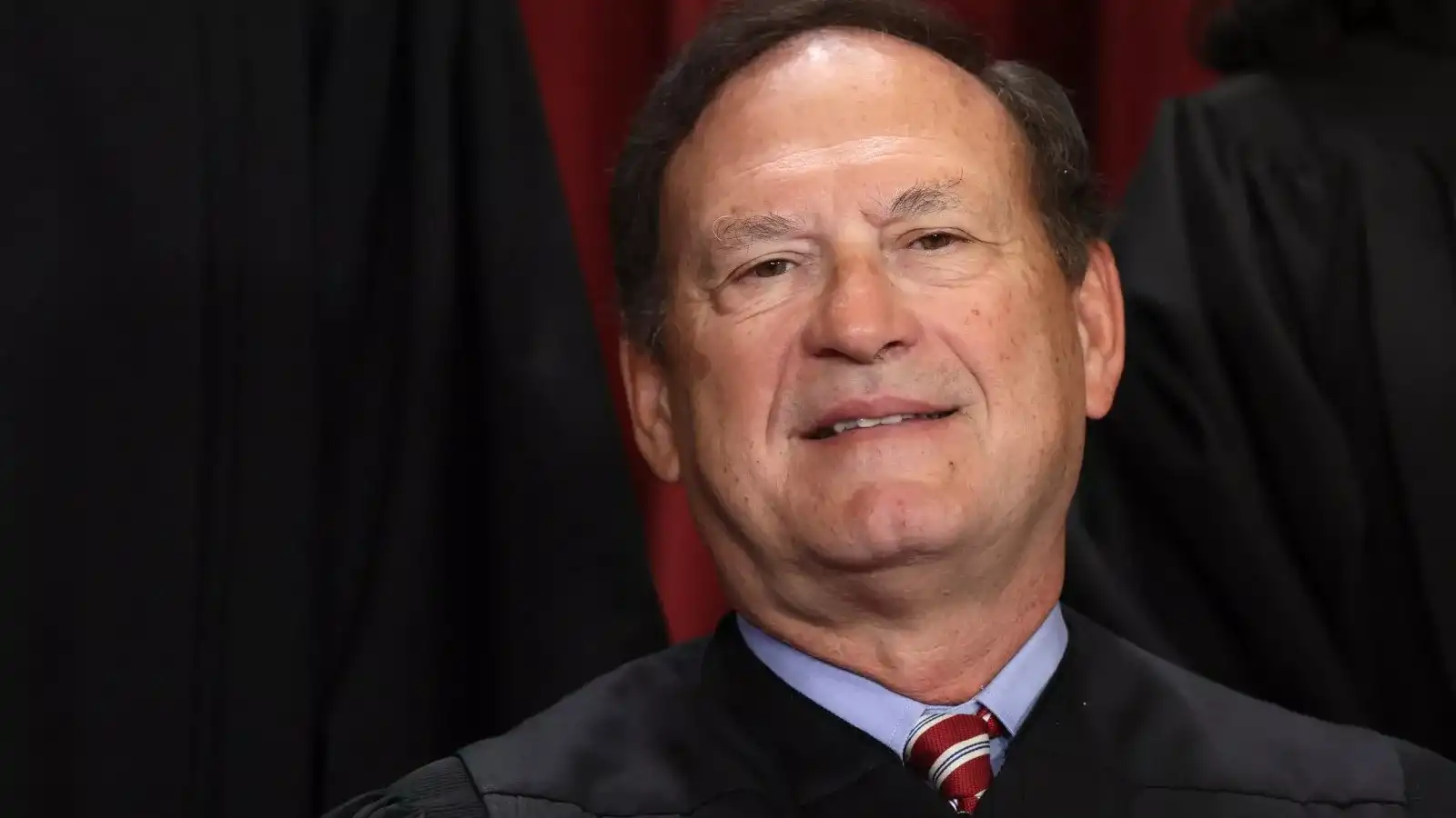Retired conservative judge rebukes Samuel Alito as 'Beyond the pale'