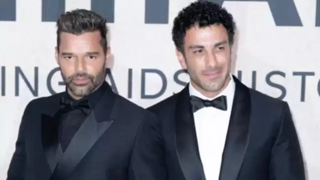 Ricky Martin announces unfortunate news about his marriage.