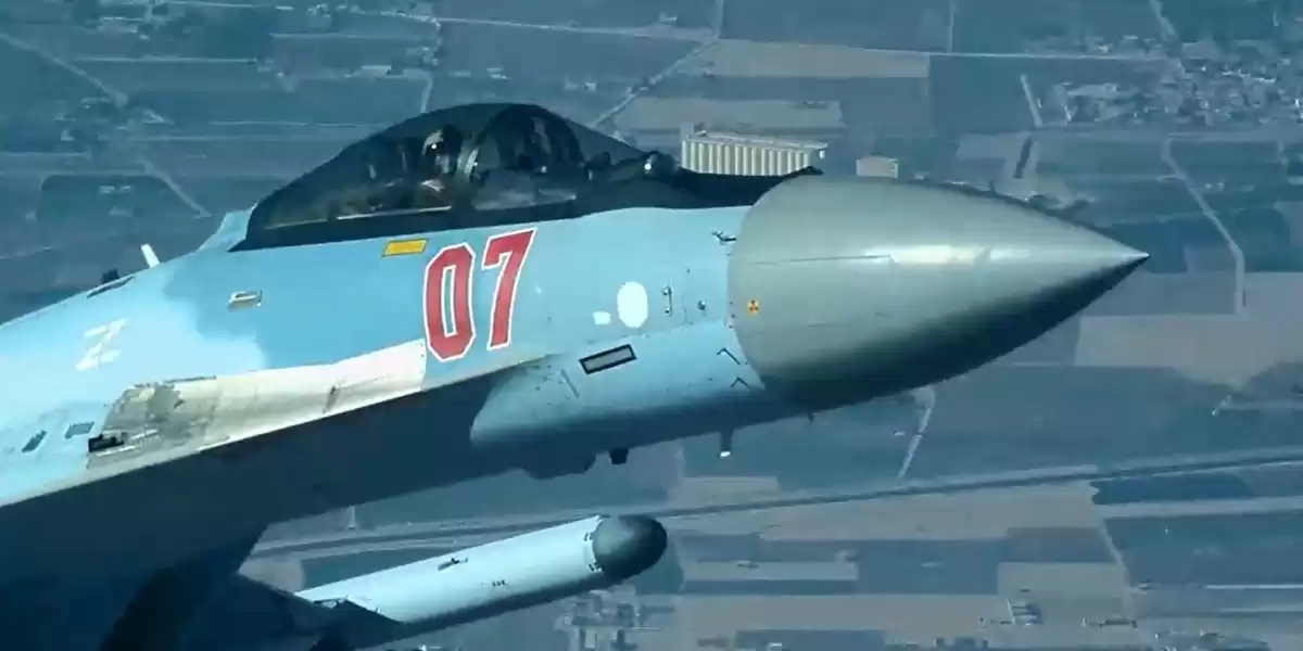 'Russian and Chinese Pilots Seek "Batting Practice" Against the US, Top Commanders Report'