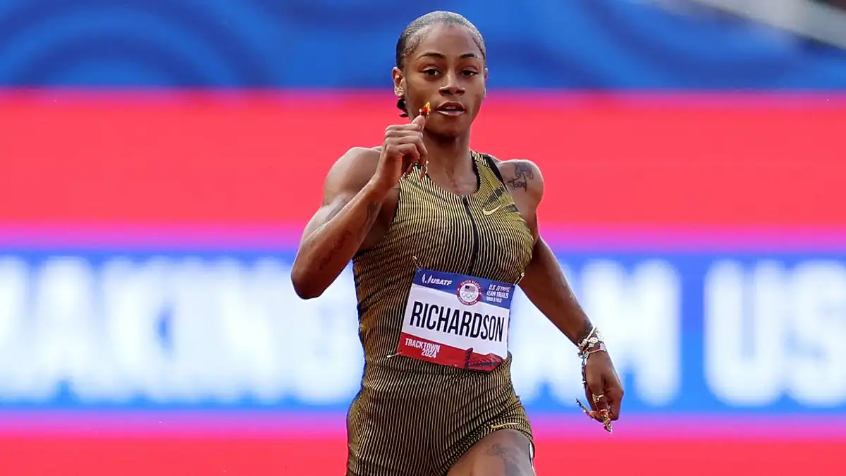 Sha'Carri Richardson advances to semifinals at trials with season-best time in 200